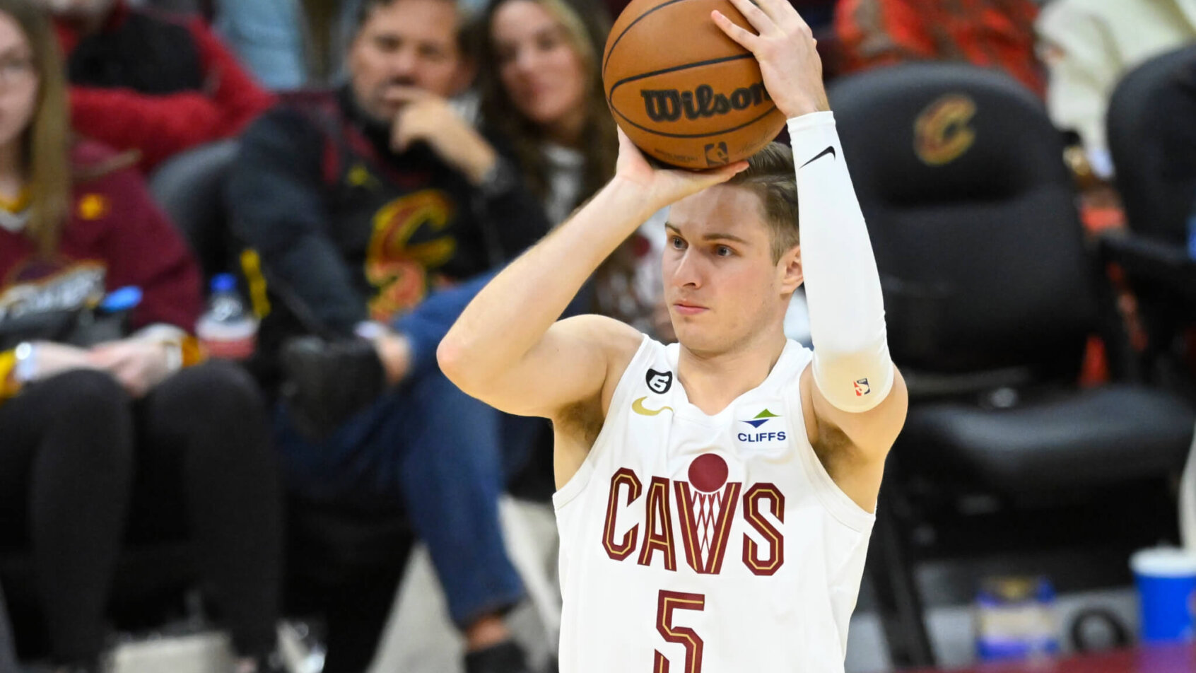 Cleveland Cavaliers guard Sam Merrill shooting a jumper