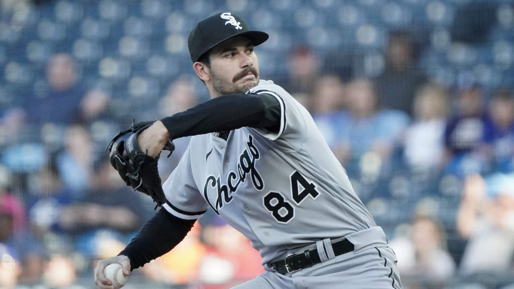 Dylan Cease throwing a pitch