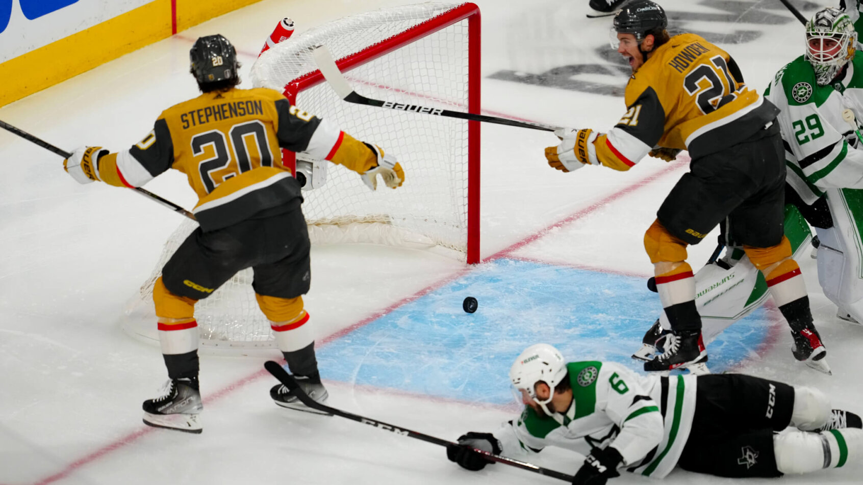 Vegas Golden Knights center Chandler Stephenson scores the game wining goal against the Dallas Stars