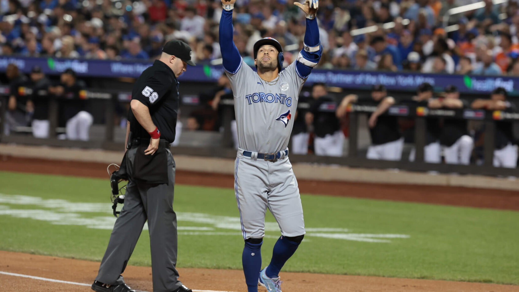 Blue Jays right fielder George Springer. Jays vs Mets