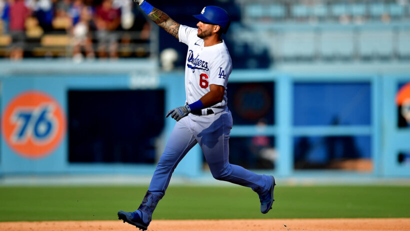 David Peralta celebrates; Los Angeles Dodgers