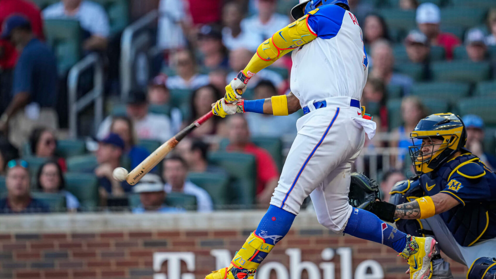 Atlanta Braves right fielder Ronald Acuna Jr.. Brewers vs Braves