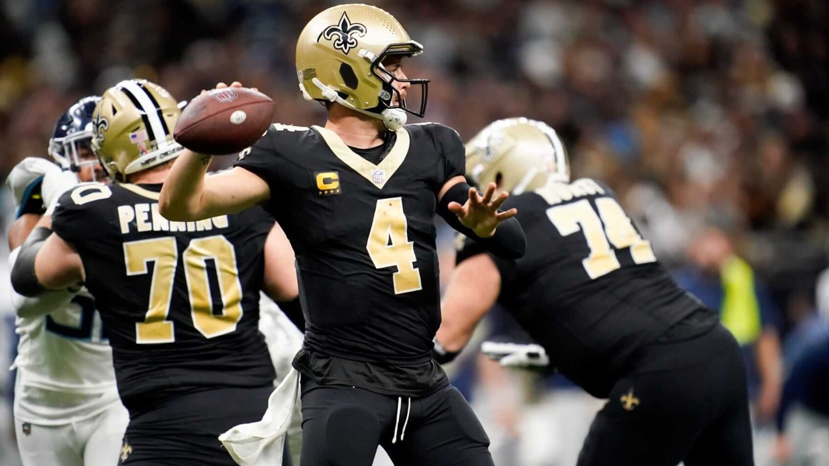 Saints QB Derek Carr.