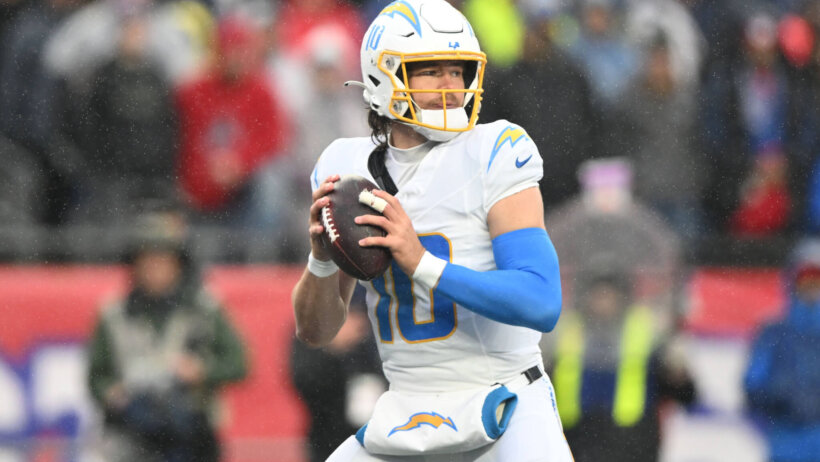 In the Chargers vs Raider NFL injury reports for Week 15 TNF, LA QB Justin Herbert (finger surgery) is out.