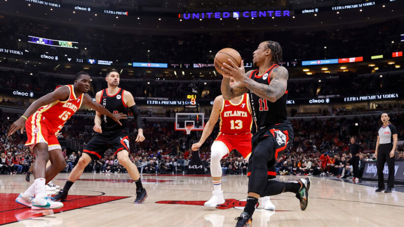 Chicago Bulls forward DeMar DeRozan holds the ball against the Atlanta Hawks
