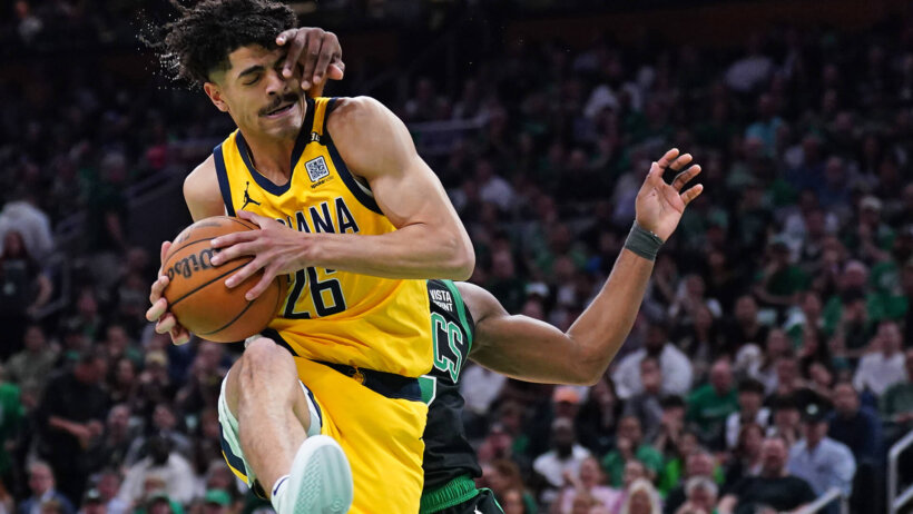 Indiana Pacers guard Ben Sheppard driving to the basket
