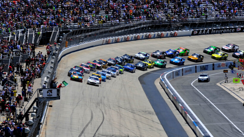 Making the turn at Dover.