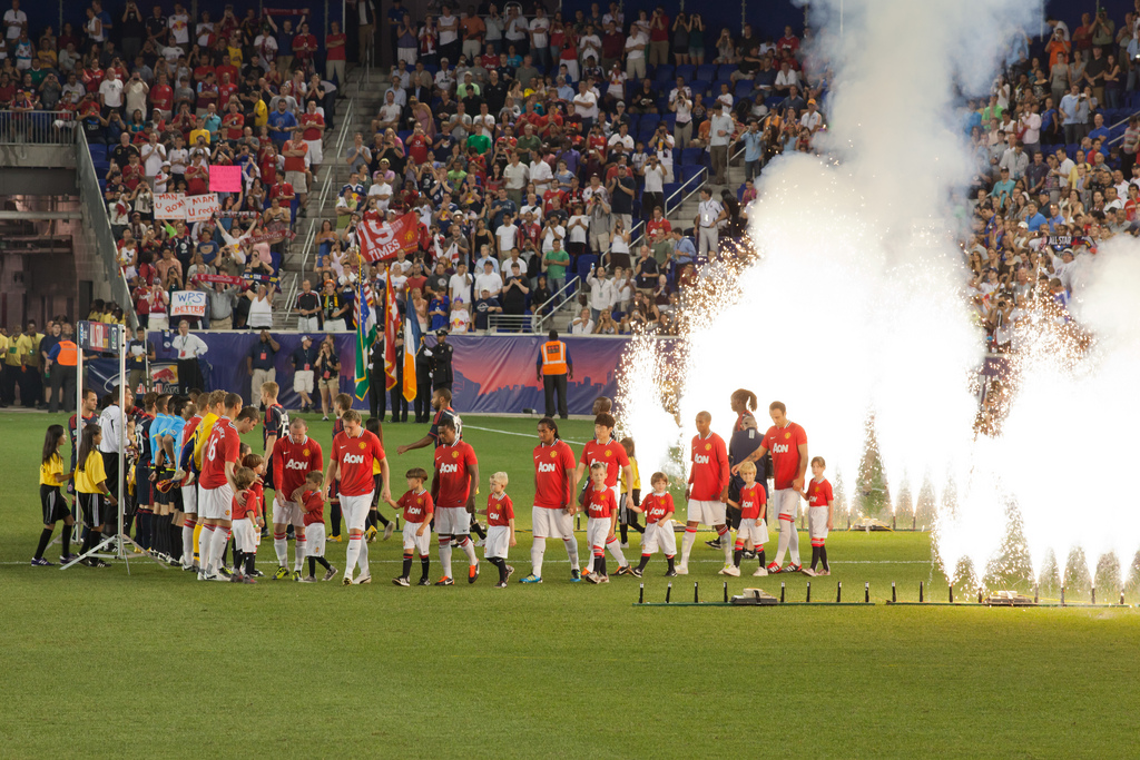 Manchester United in tough against Spurs